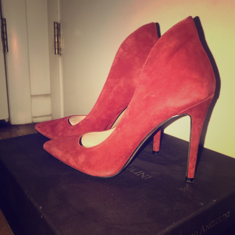 Enzo Angiolini red suede heeled pumps. Size 7